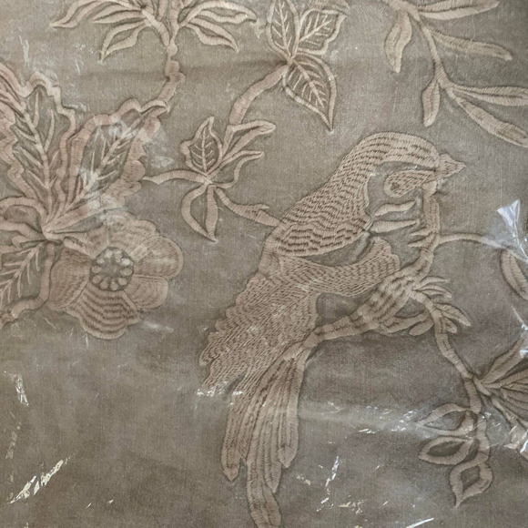 Pottery Barn Kelcie Pillow Cover Neutral 22 sq Embroidered Stonewash Birds Linen - Picture 7 of 15